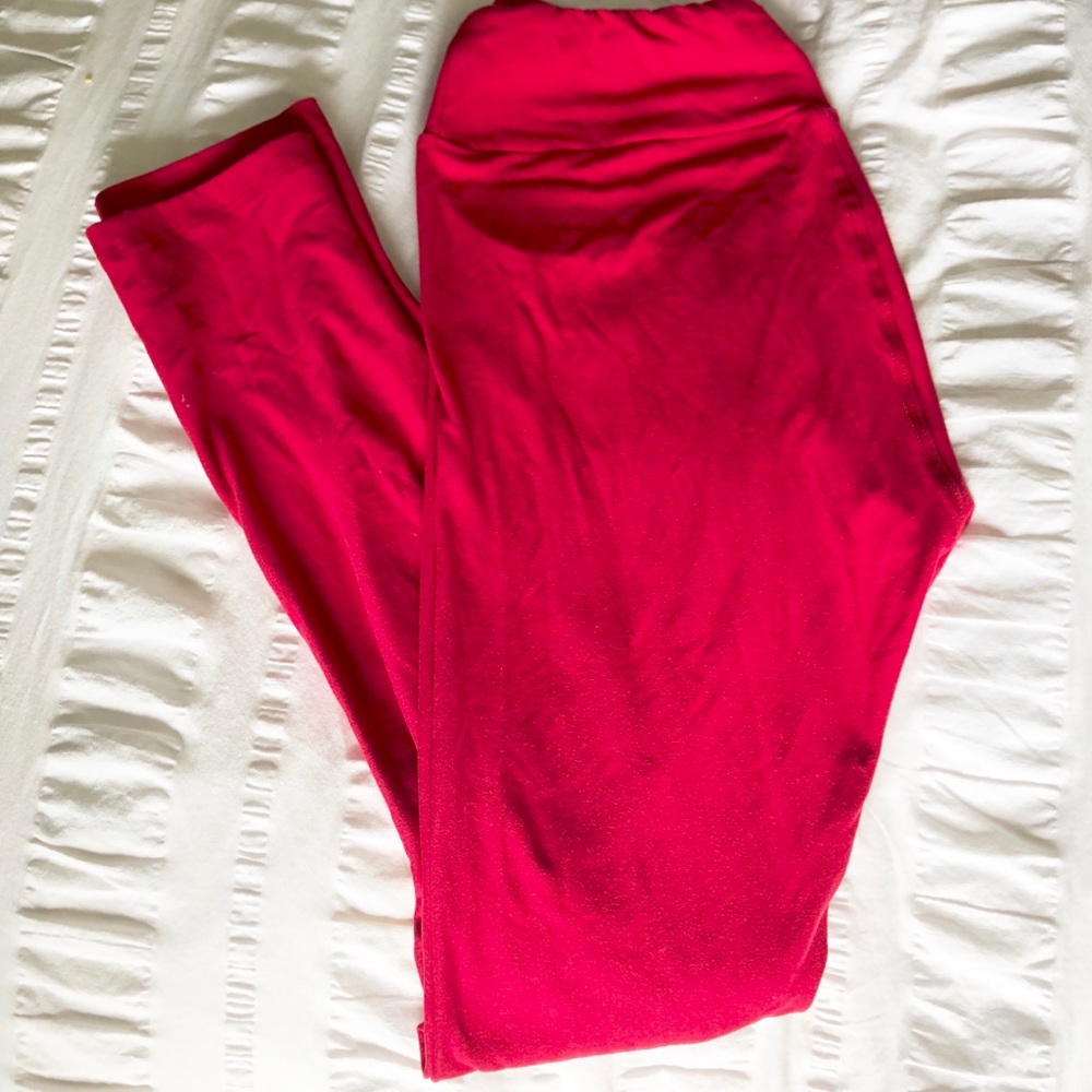 LulaRoe Red leggings!